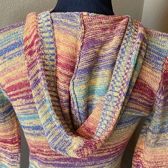 Hoodie sweater with kangaroo pocket. Multi colored. Small - Picture 4 of 6